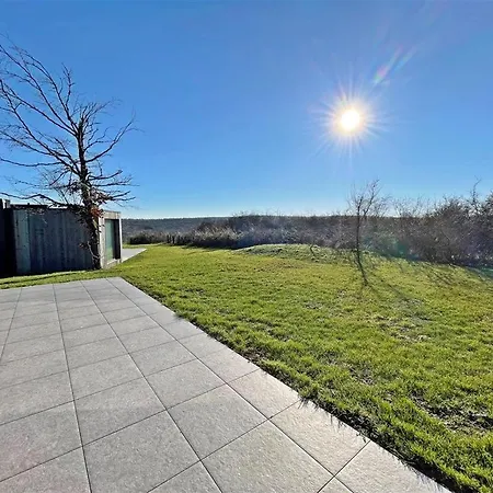En Hauteheure Contemporain Au Coeur Des Ardennes Holiday home