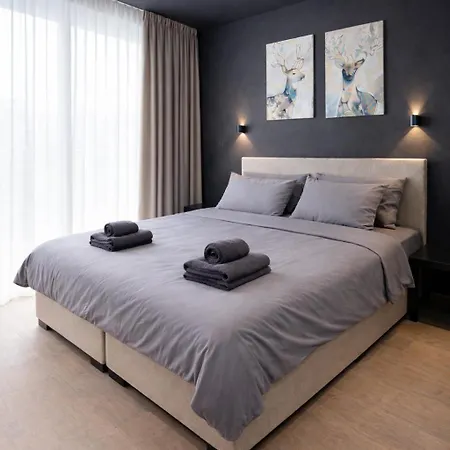 En Hauteheure Contemporain Au Coeur Des Ardennes